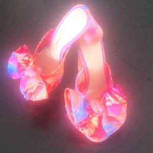 Gianni Bini Bow Shoes - Size 6.5